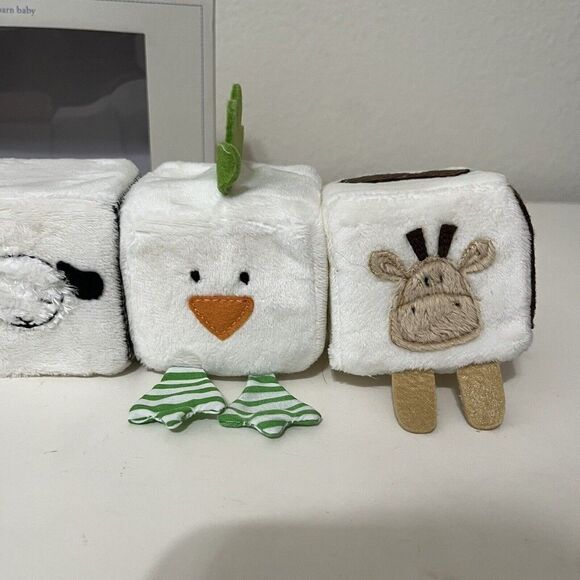 Pottery Barn Kids Animal Friends Soft Blocks Plush Rattle Set of 5 NEW - Picture 5 of 13